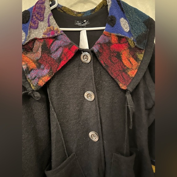 NEVER BEEN WORN. With Tag. Size 4 (XXL) Sarah Santos Wool Coat. - Picture 3 of 8